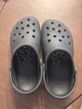 CROCS Kids Classic Clog in Black